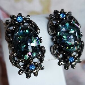 Confetti Cabochon Lucite Antique Silver Tone Vintage Clip Back Earrings Unsigned